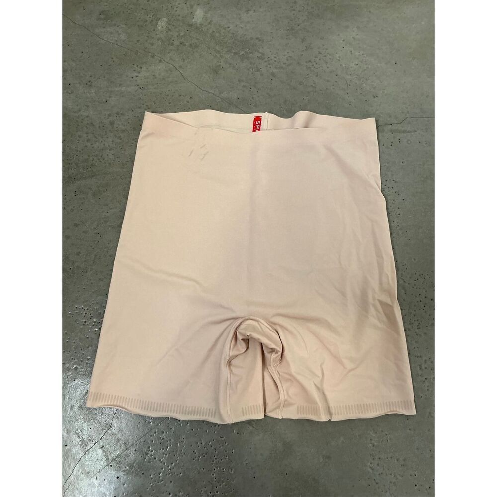 Spanx Thinstinc Shorts | Tan in Small